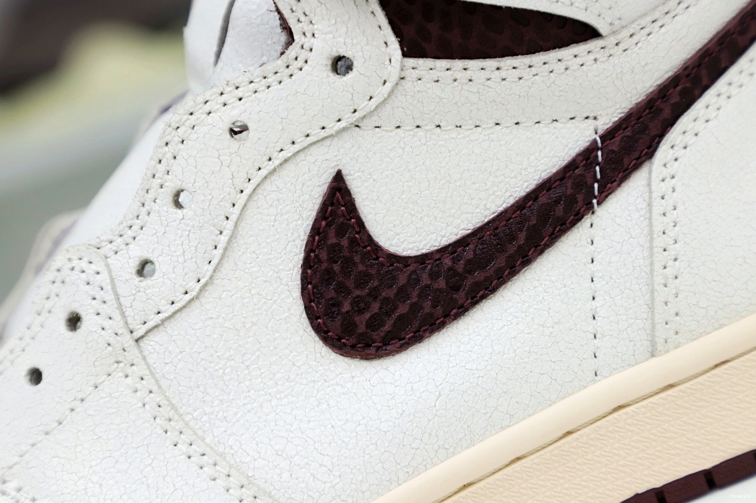 1 Air A and retro og burgundy